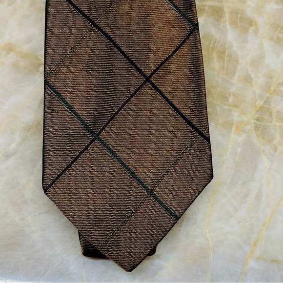 Paul Stuart 100% Silk Tie - Picture 1 of 4